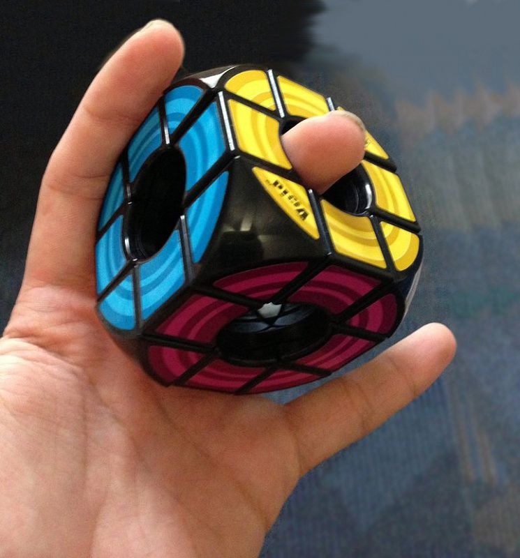  Rubik's    (VOID 33)
